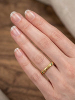 Load image into Gallery viewer, Oak Leaves Ring - Emerald

