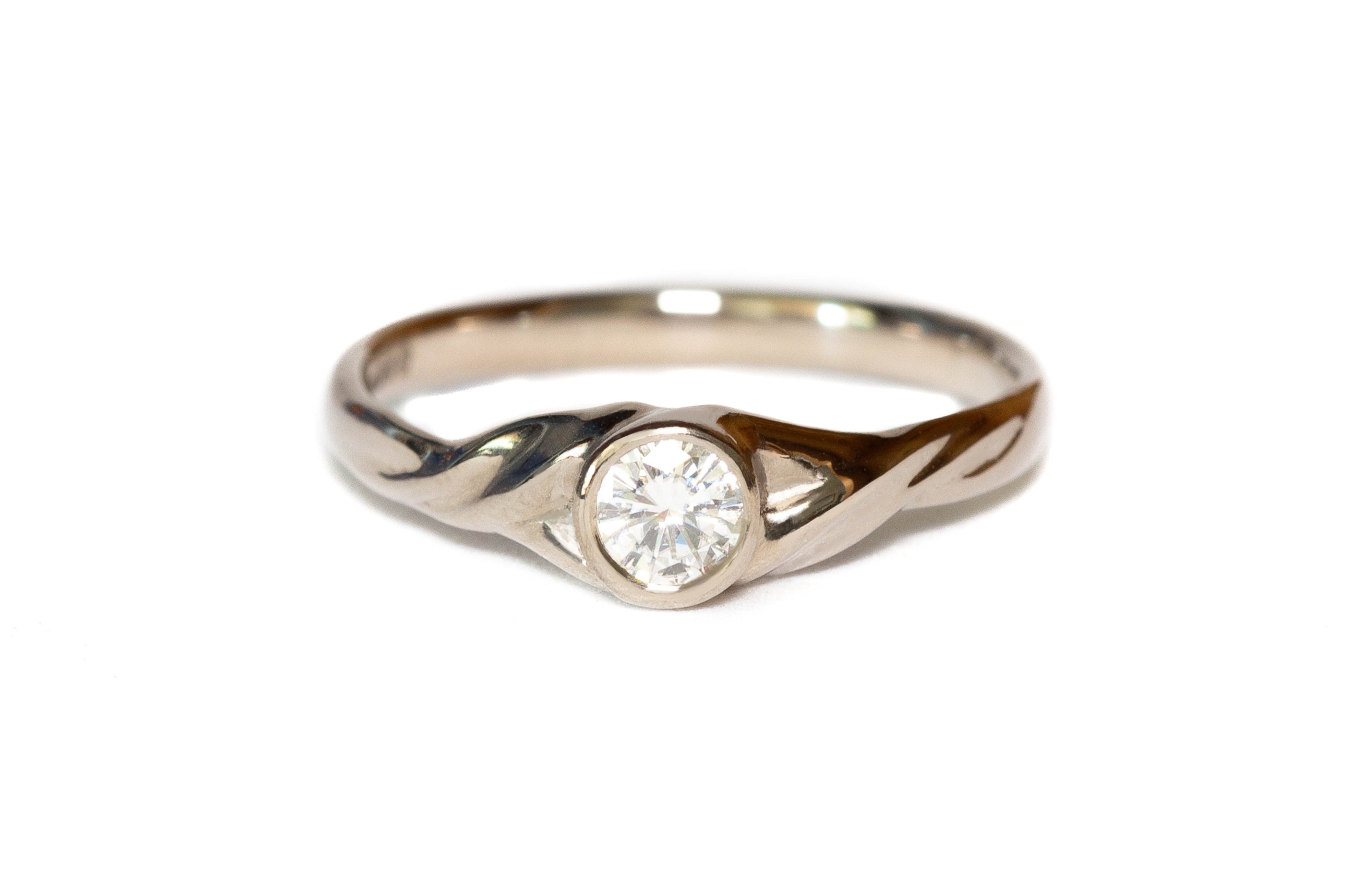 Vine Ring - Diamond