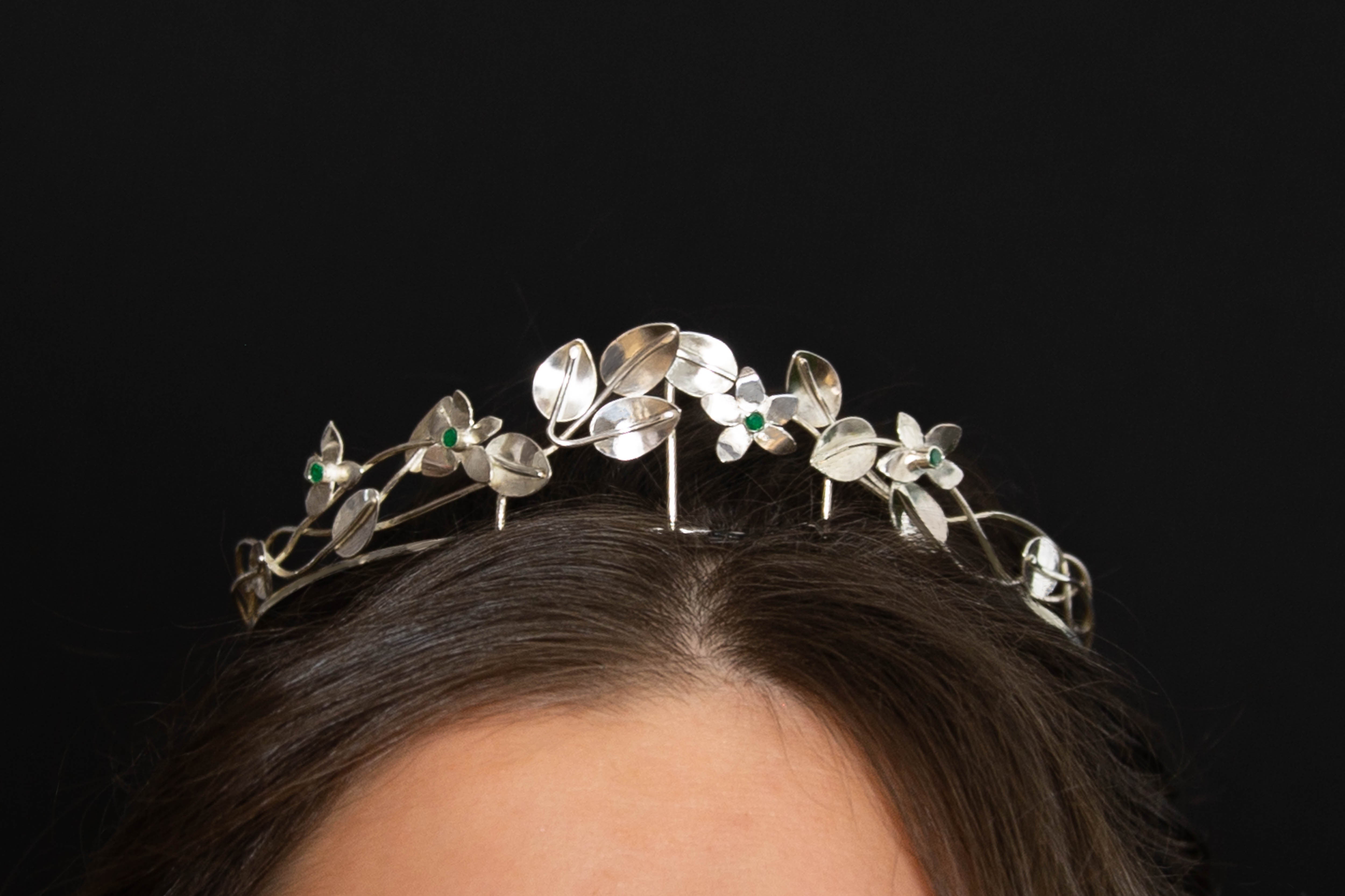 Elain Tiara